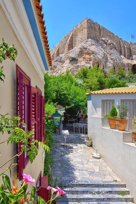 At The Foot Of Acropolis. Βίλα Αθήνα Εξωτερικό φωτογραφία